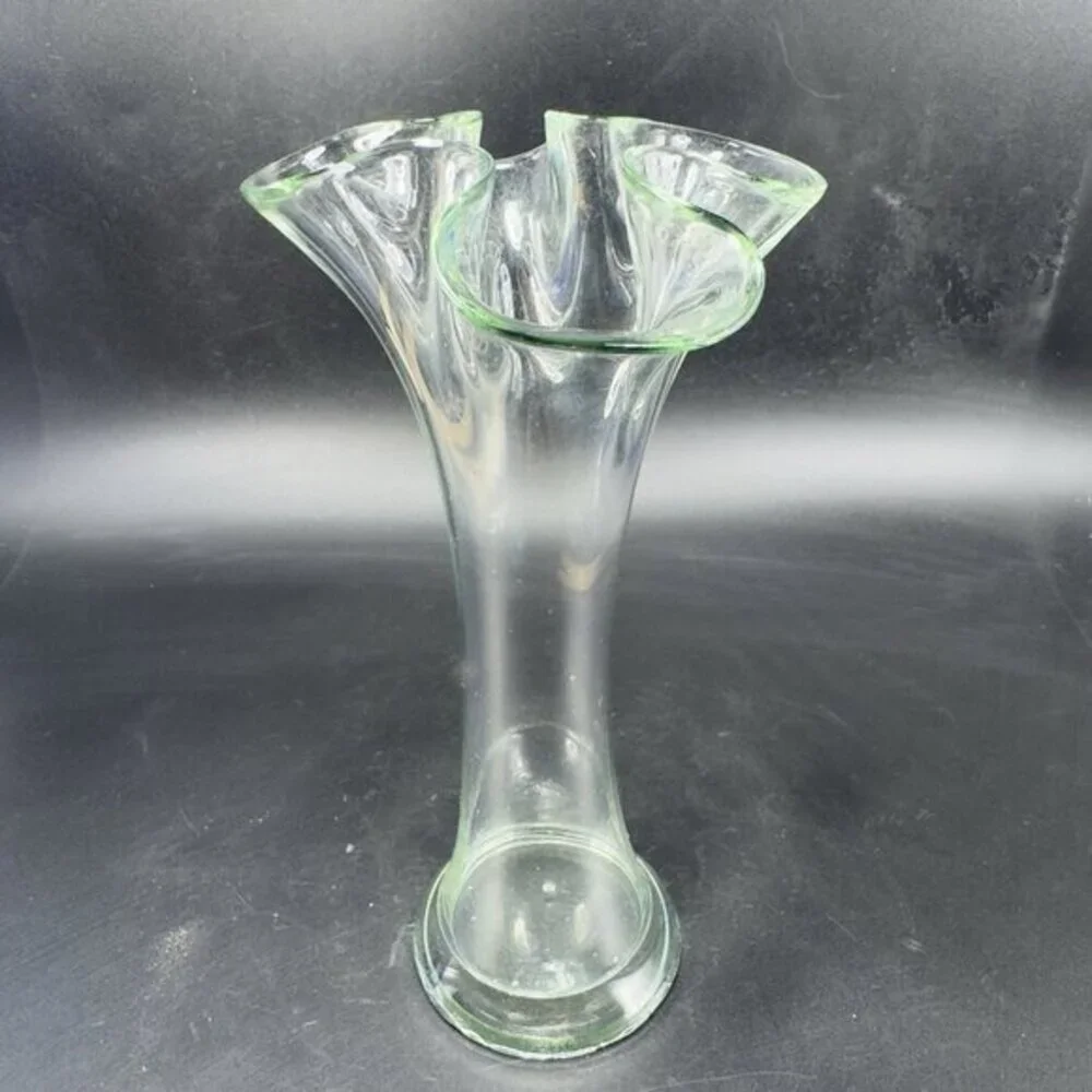 Vintage 1980s Clear Art Glass Vase Swung Vase‎ Wavy Edges Glass Bud Vase Decor